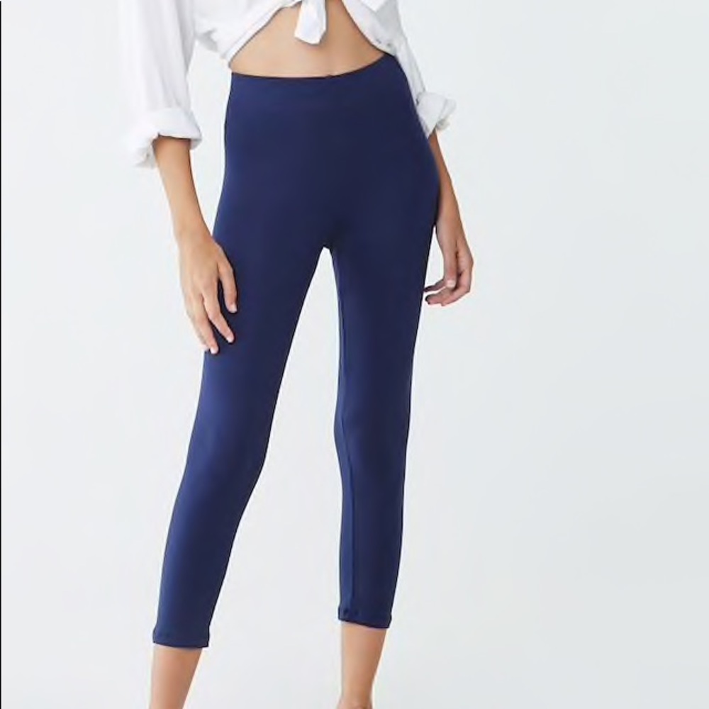 Navy Blue Basic Capri Leggings